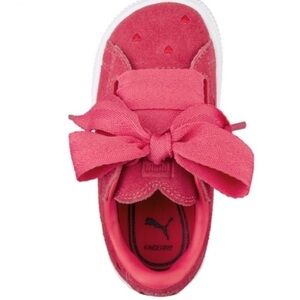 Heart Pumas valentines day shoes girls size 6 pink